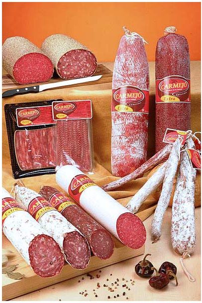Salchichón, salami, fuet y espetec
